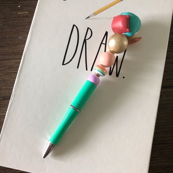 Disney Doorables: Snow White & the Seven Dwarfs: Sleepy handmade beaded pens - Picture 3 of 3